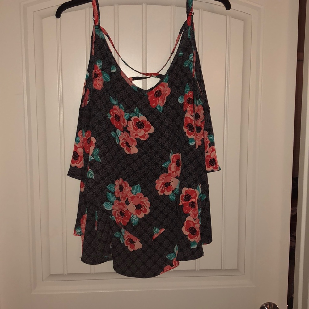 Floral flowy tank top